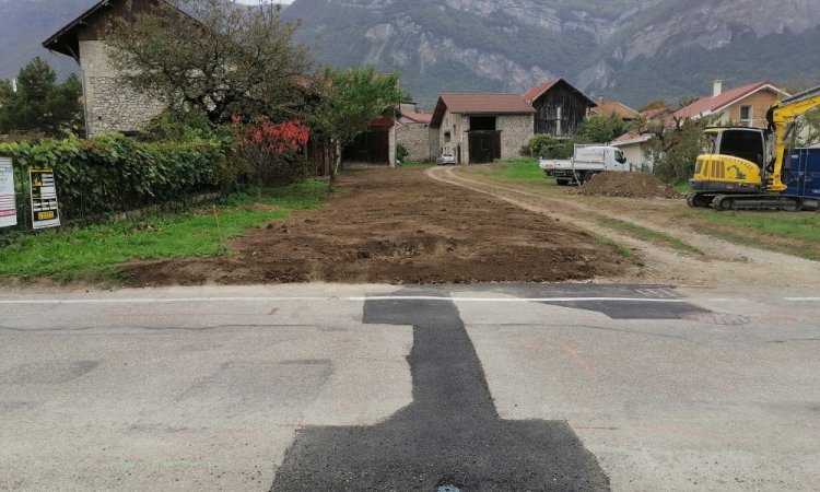 TERRA'PREST, assainisseur & terrassier entre Grenoble et Chambéry : Déviation de réseaux d'eaux usées et d'eau pluviale pour une future construction neuve à Bernin